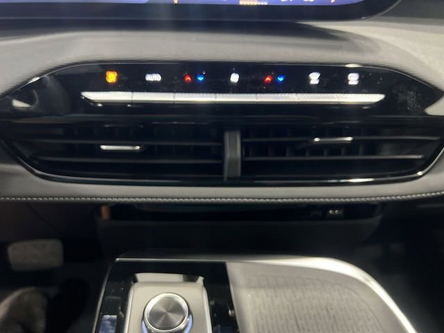 New 2026 Buick Enclave Sport Touring w/ Power Package FWD image 17