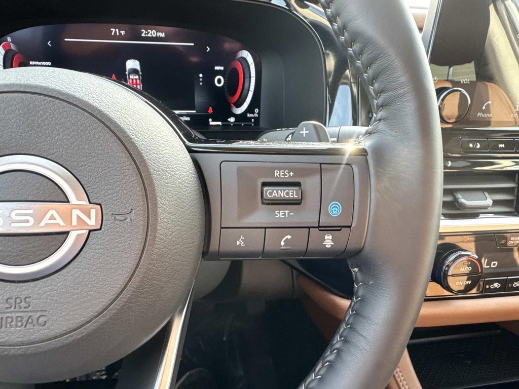 Used 2024 Nissan Pathfinder Platinum w/ Cargo Package image 21