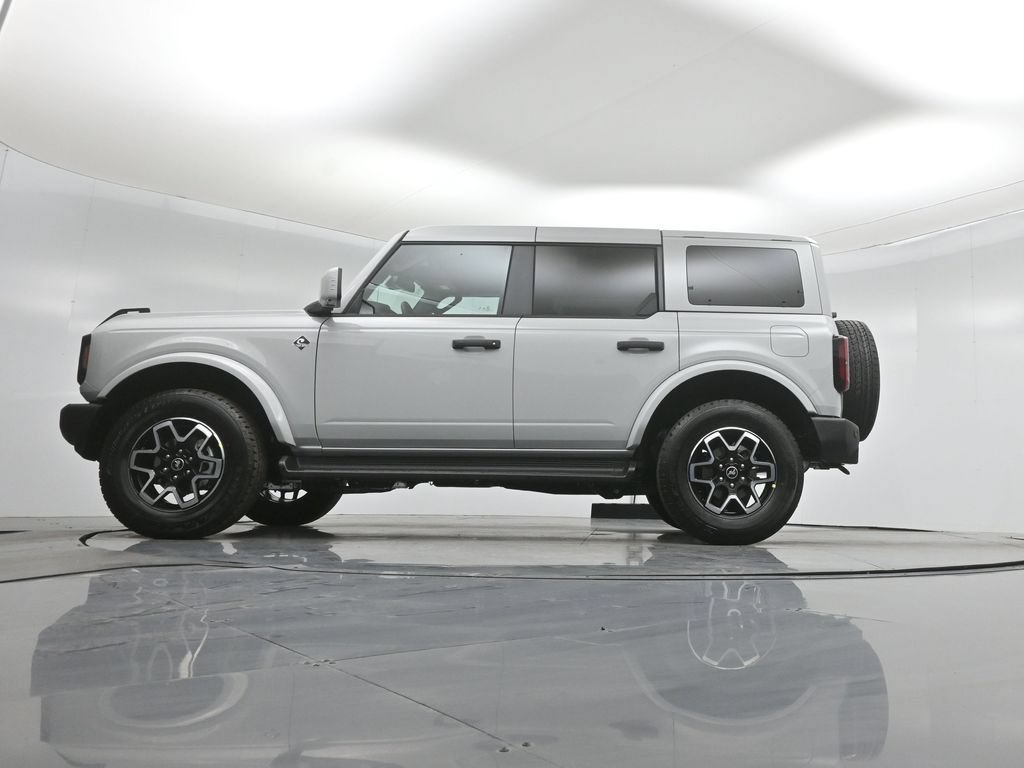 New 2026 Ford Bronco Outer Banks w/ Sasquatch Package AWD/4WD image 6