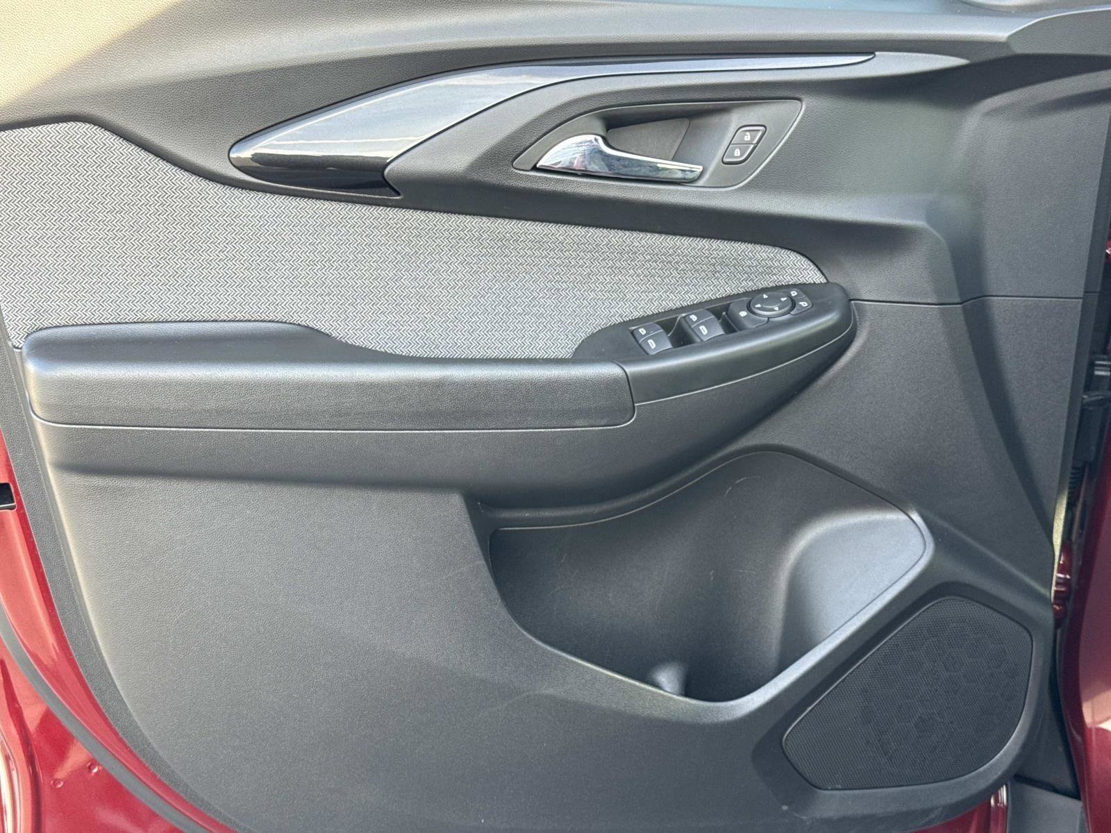 Used 2023 Chevrolet TrailBlazer LT w/ Convenience Package image 17