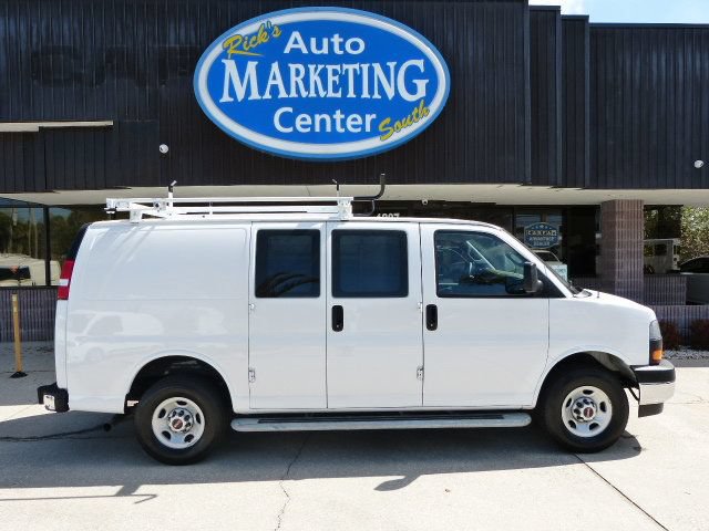 Used 2024 GMC Savana 2500 w/ Driver Convenience Package RWD image 4