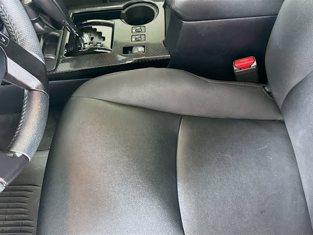 Certified 2021 Toyota 4Runner Venture w/ Moonroof Package AWD/4WD image 17