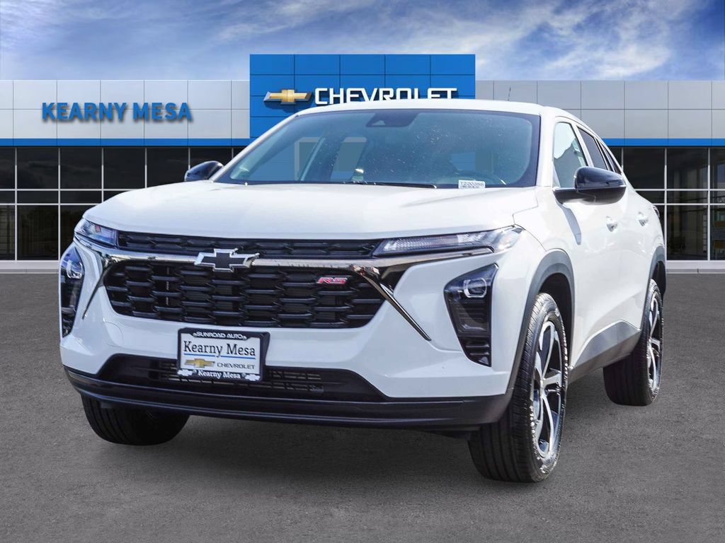 New 2026 Chevrolet Trax RS w/ Sunroof Package FWD image 3