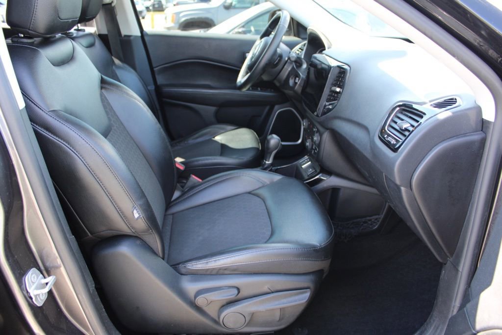 Used 2019 Jeep Compass Altitude image 19