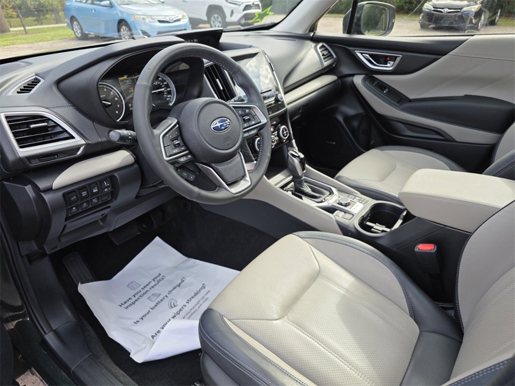 Used 2023 Subaru Forester Limited image 26