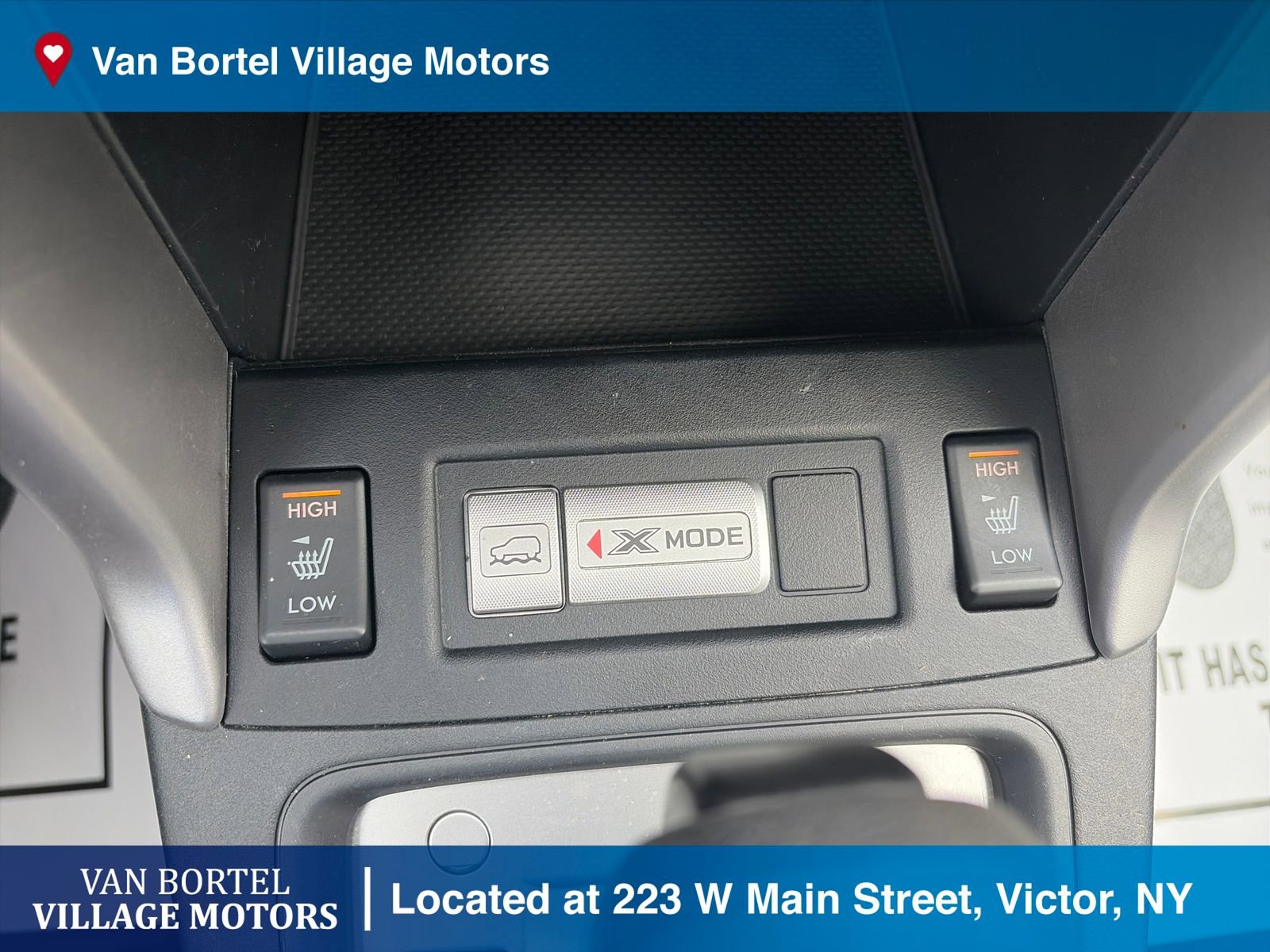 Used 2017 Subaru Forester 2.5i Premium w/ All-Weather Package image 17