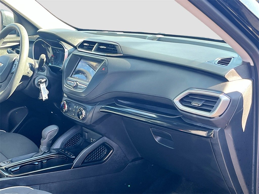 Used 2023 Chevrolet TrailBlazer LS image 27