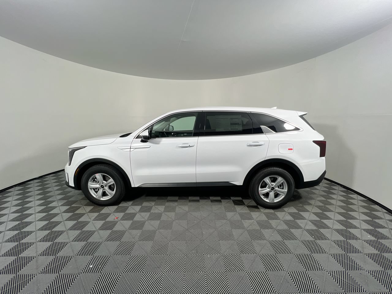 New 2026 Kia Sorento LX FWD image 6