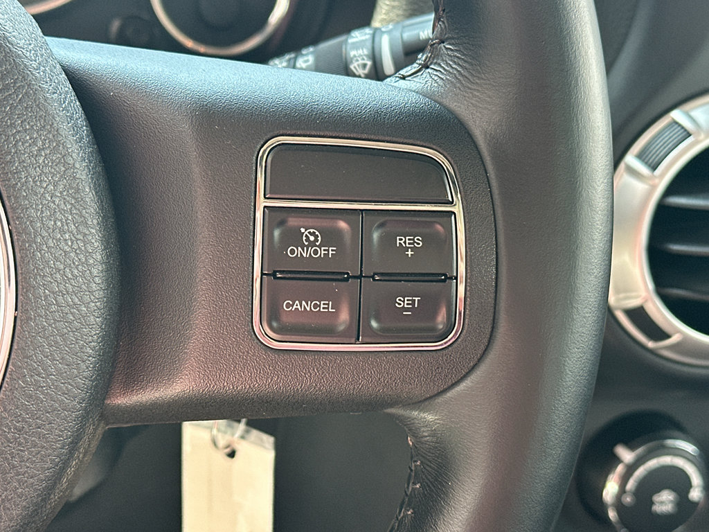 Used 2012 Jeep Wrangler Rubicon w/ PWR Convenience Group image 15