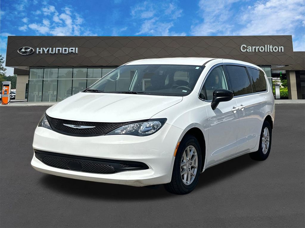 Used 2024 Chrysler Voyager LX video 1