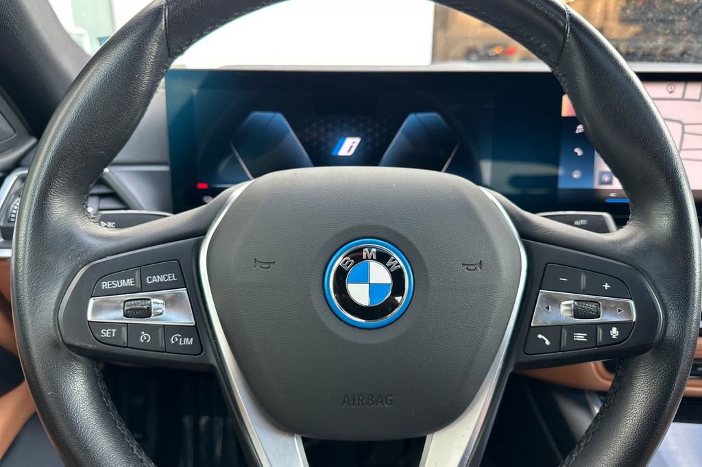 Used 2023 BMW i4 eDrive35 w/ Parking Assistance Package image 25