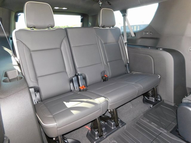 New 2025 Chevrolet Suburban Premier image 37