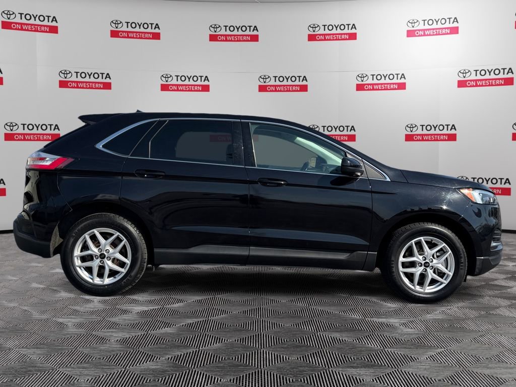 Used 2023 Ford Edge SEL AWD/4WD image 2