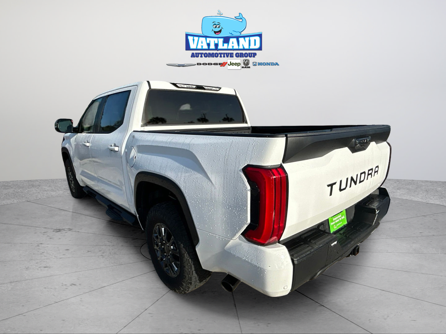 Used 2024 Toyota Tundra SR5 w/ SR5 Premium Package AWD/4WD image 3