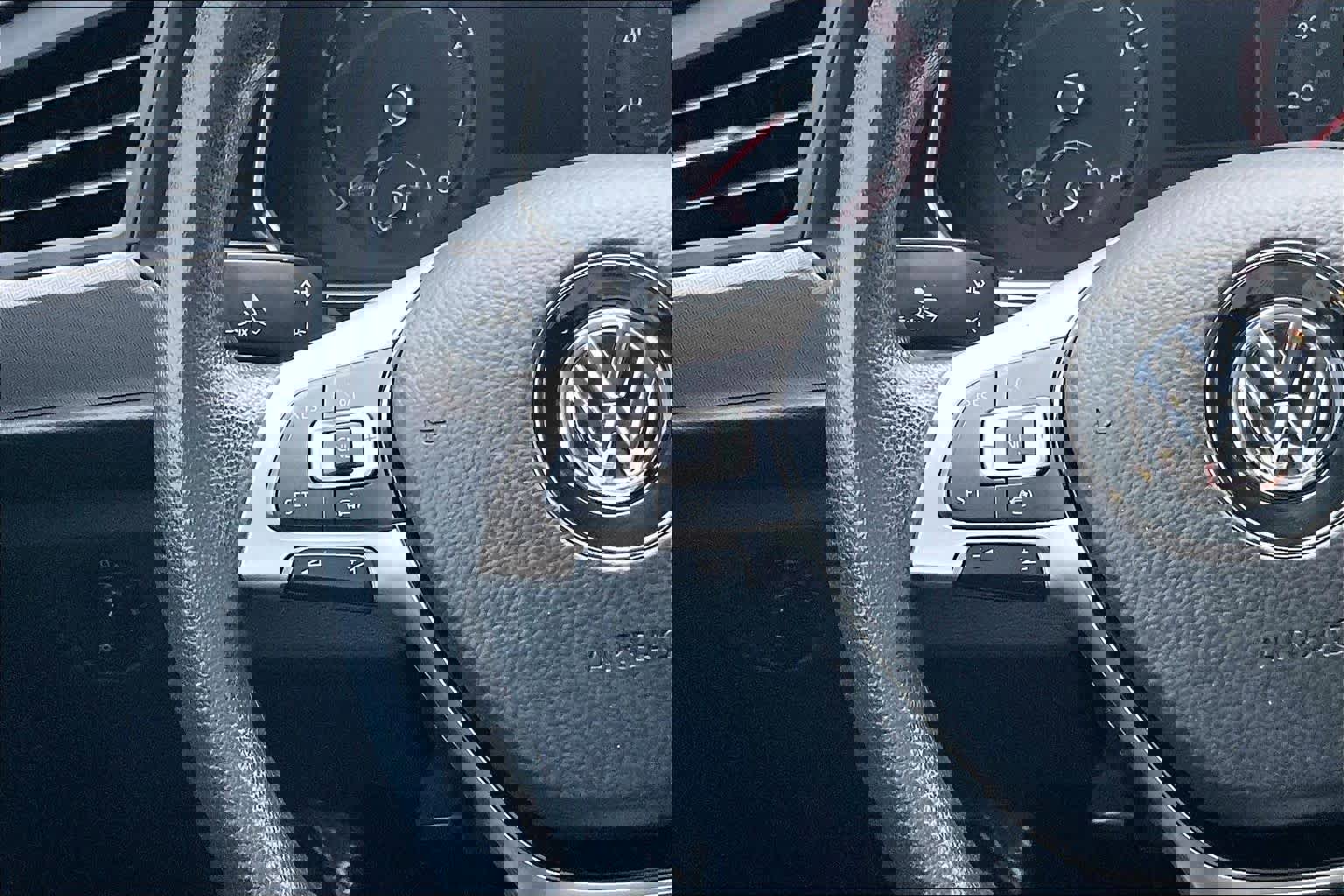 Used 2020 Volkswagen Jetta S w/ Driver Assistance Package image 24