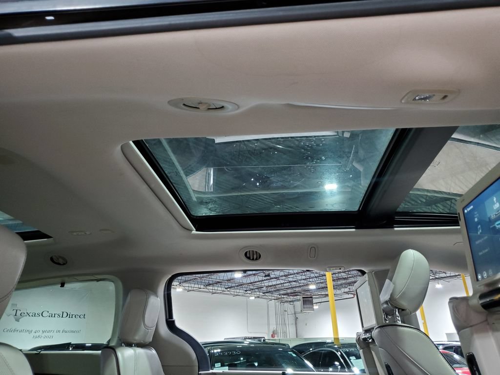 Used 2017 Chrysler Pacifica Limited FWD image 22