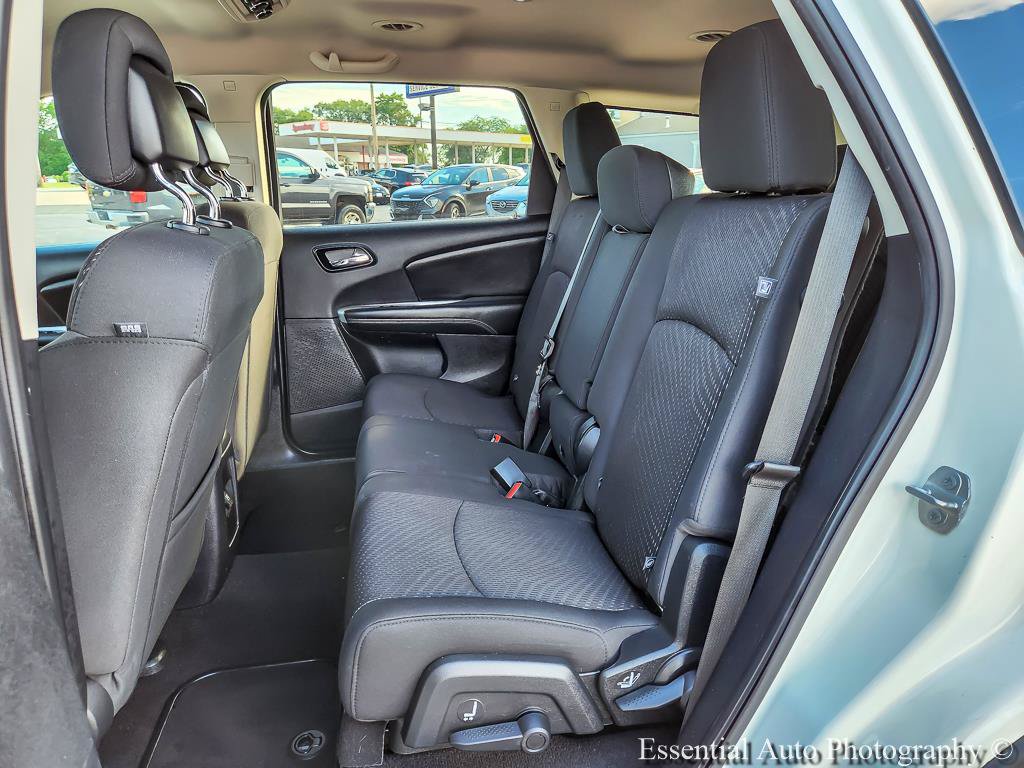 Used 2018 Dodge Journey SXT w/ Blacktop Package FWD image 10
