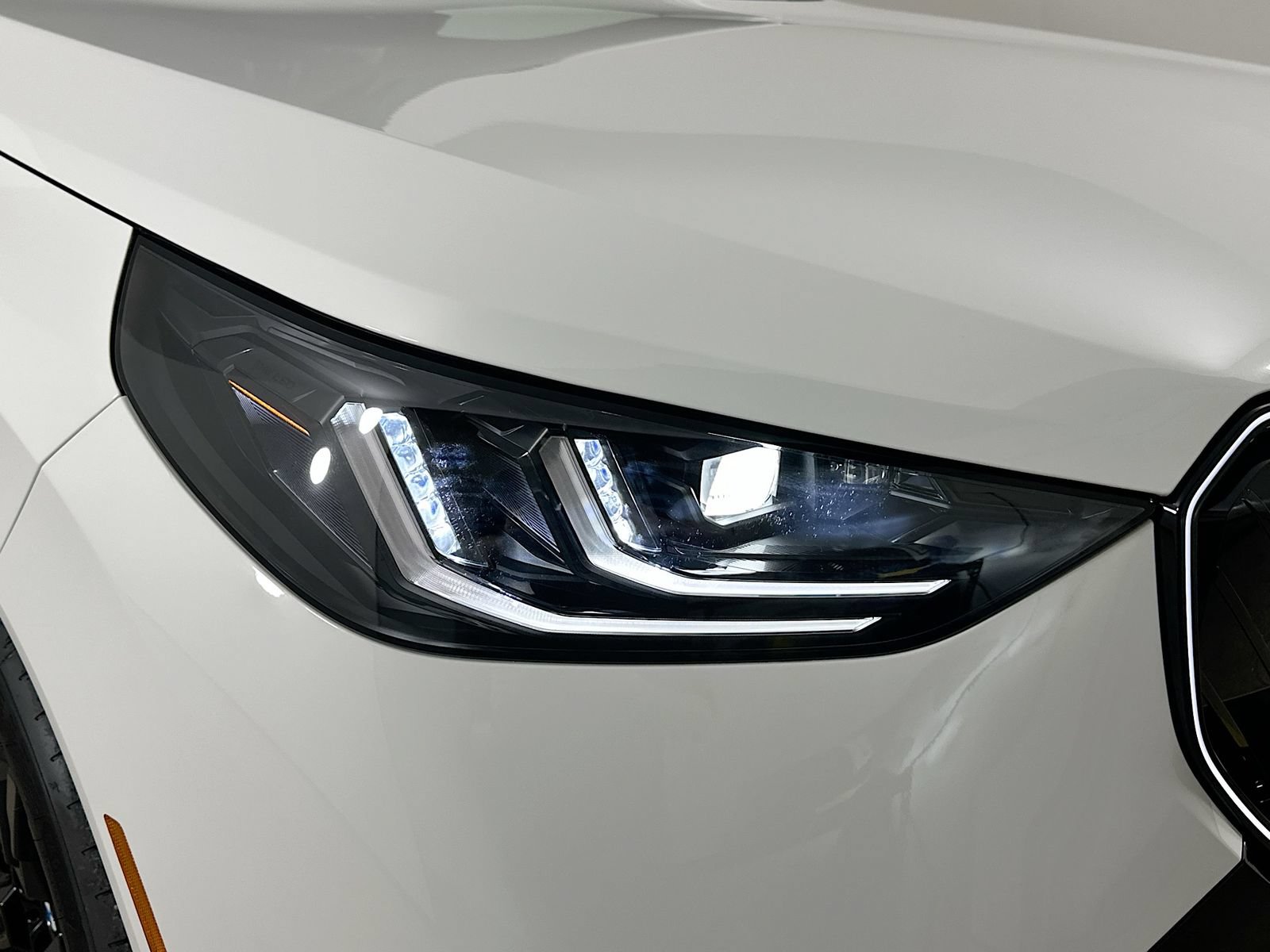 New 2026 BMW X3 xDrive30i w/ Premium Package AWD/4WD image 9