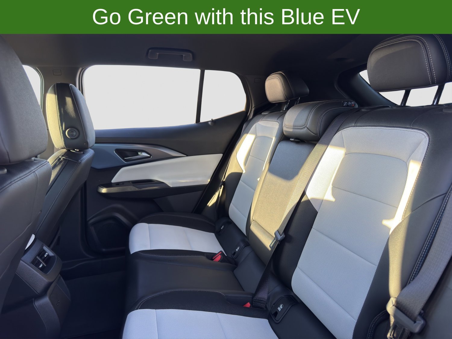 Certified 2024 Chevrolet Equinox EV LT FWD image 13