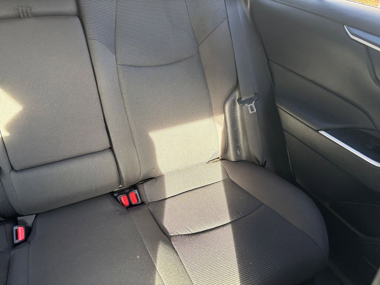 Used 2025 Toyota RAV4 LE image 33