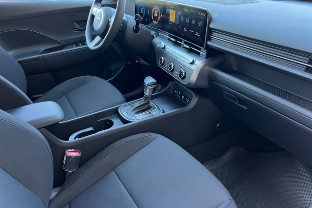 New 2026 Hyundai Kona SE image 16