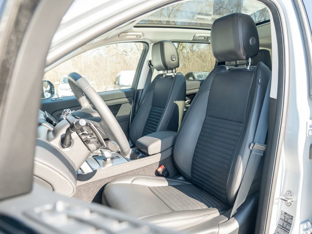 Certified 2024 Land Rover Discovery Sport S AWD/4WD image 20