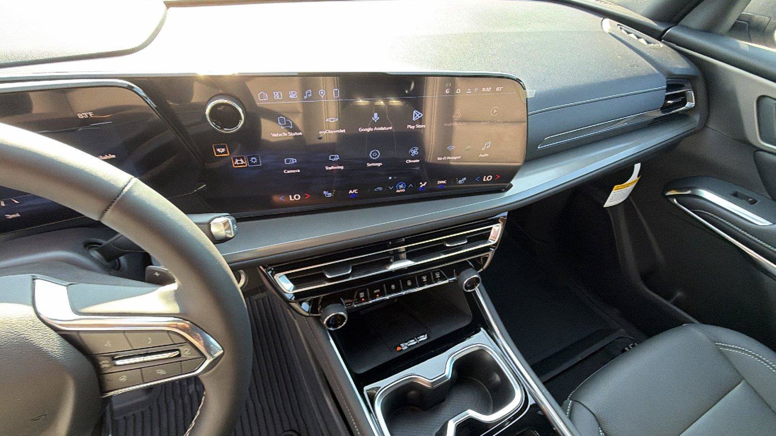 New 2027 Chevrolet Traverse LT w/ Midnight/Sport Edition FWD image 5