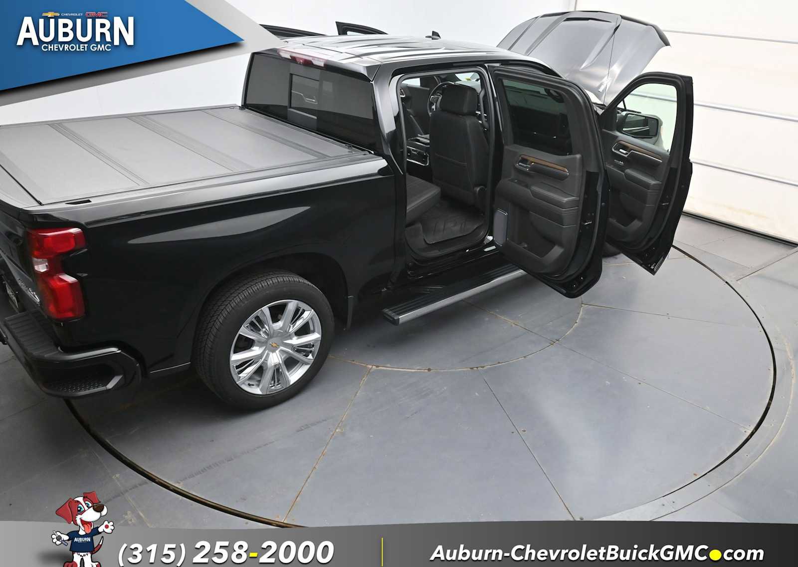 Used 2024 Chevrolet Silverado 1500 High Country w/ High Country Premium Package AWD/4WD image 38