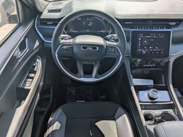 New 2025 Jeep Grand Cherokee L Altitude AWD/4WD image 14