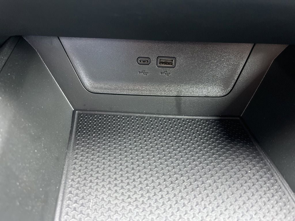 Used 2025 Chevrolet Equinox LT AWD/4WD image 33