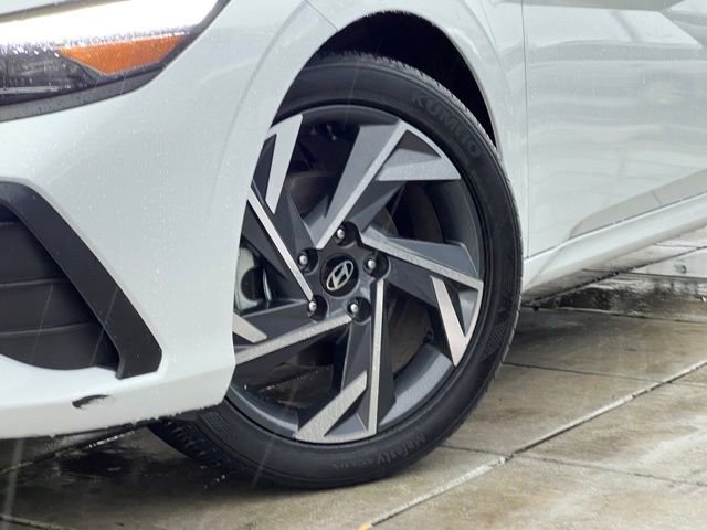 Certified 2025 Hyundai Elantra Sport image 2