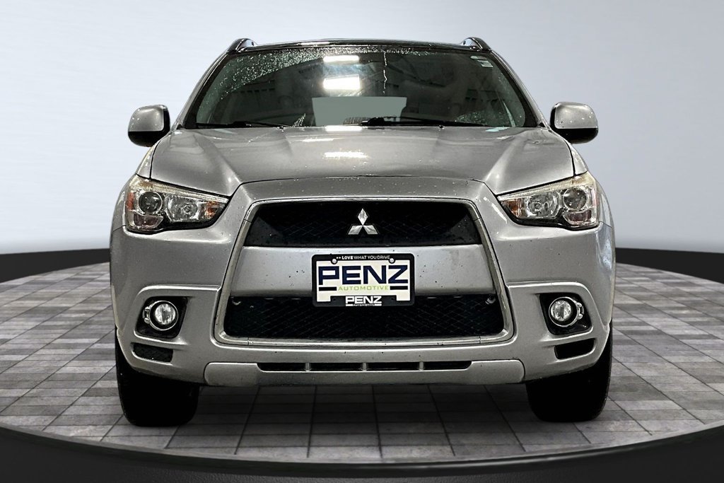 Used 2011 Mitsubishi Outlander Sport SE AWD/4WD image 2
