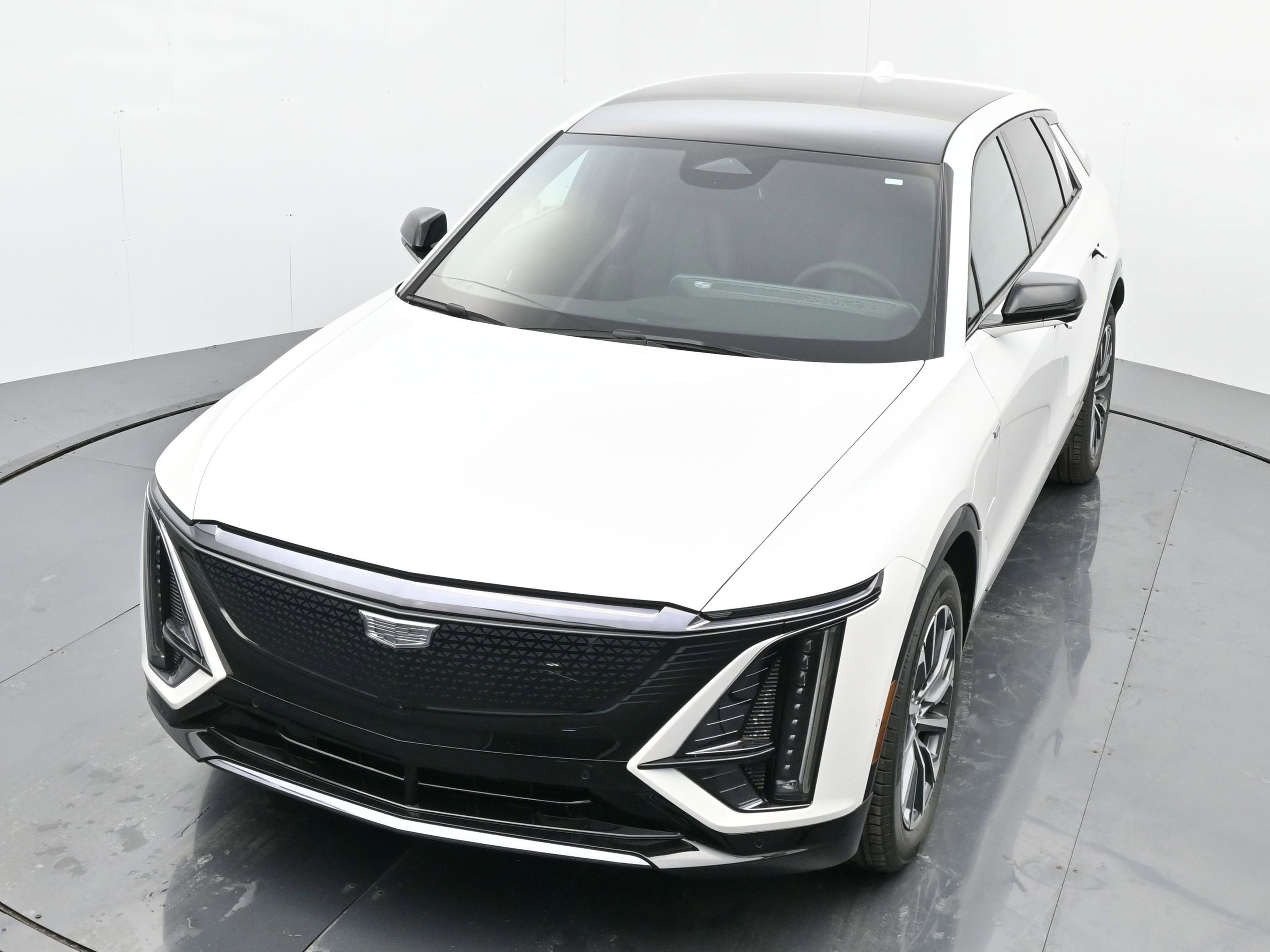 New 2025 Cadillac Lyriq Sport image 23