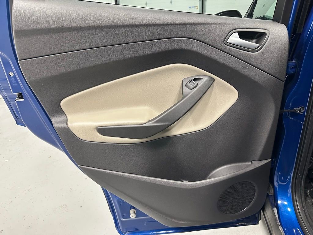 Used 2019 Ford Escape SEL image 39