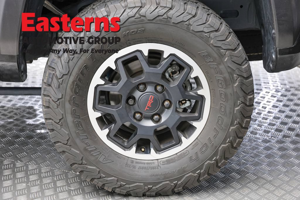 Used 2024 Toyota Tacoma TRD Off-Road AWD/4WD image 8