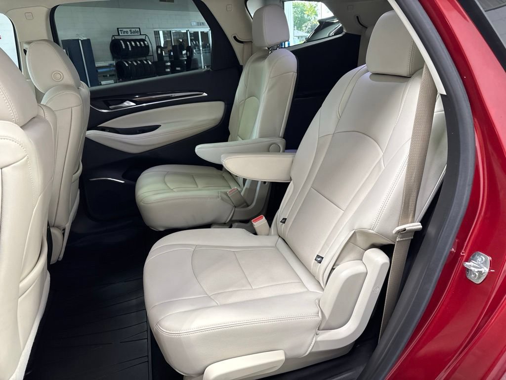 Used 2023 Buick Enclave Essence AWD/4WD image 36