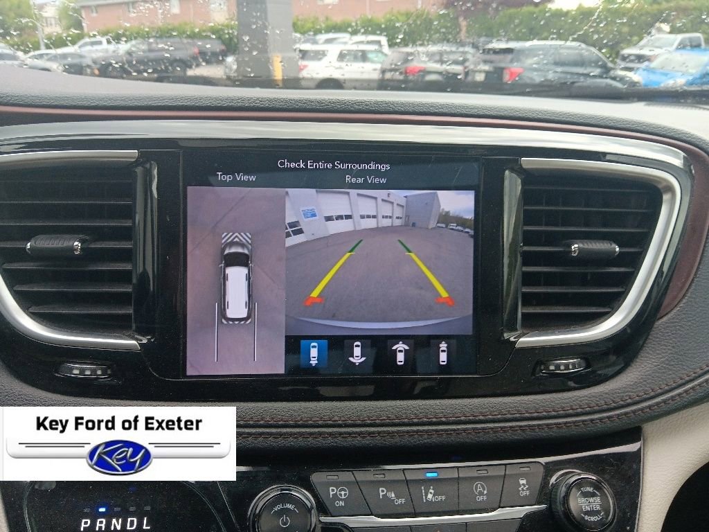 Used 2018 Chrysler Pacifica Limited w/ Advanced Safetytec Group FWD image 44