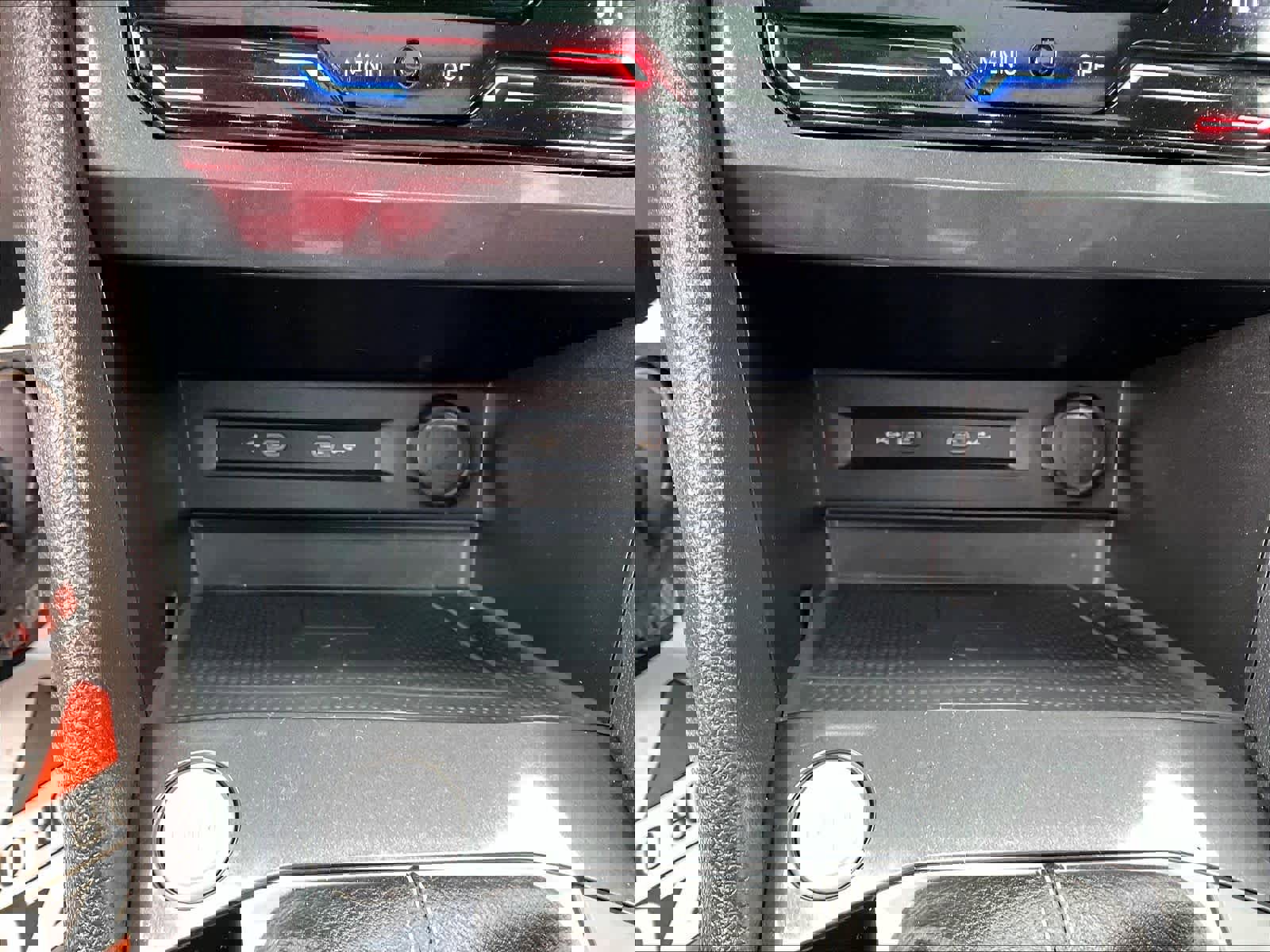 Used 2022 Volkswagen Tiguan SEL R-Line image 27