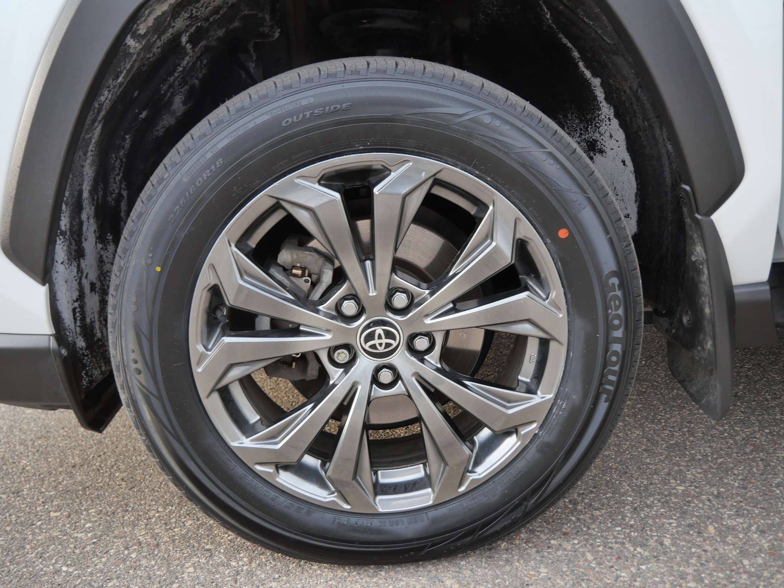 Used 2023 Toyota RAV4 Limited w/ Limited Grade Weather Package AWD/4WD image 15