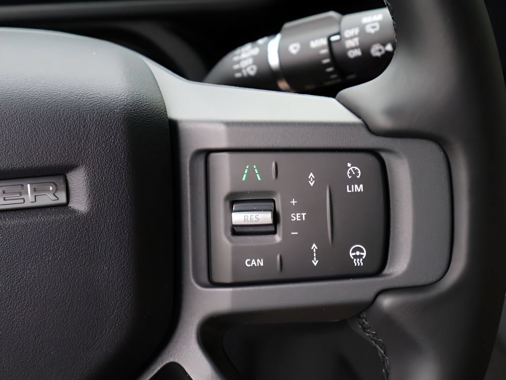 New 2026 Land Rover Defender 110 X-Dynamic SE AWD/4WD image 31