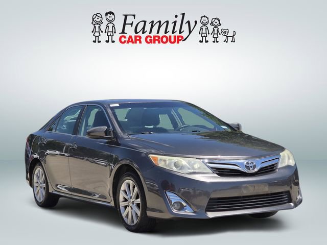 Used 2014 Toyota Camry XLE FWD image 2