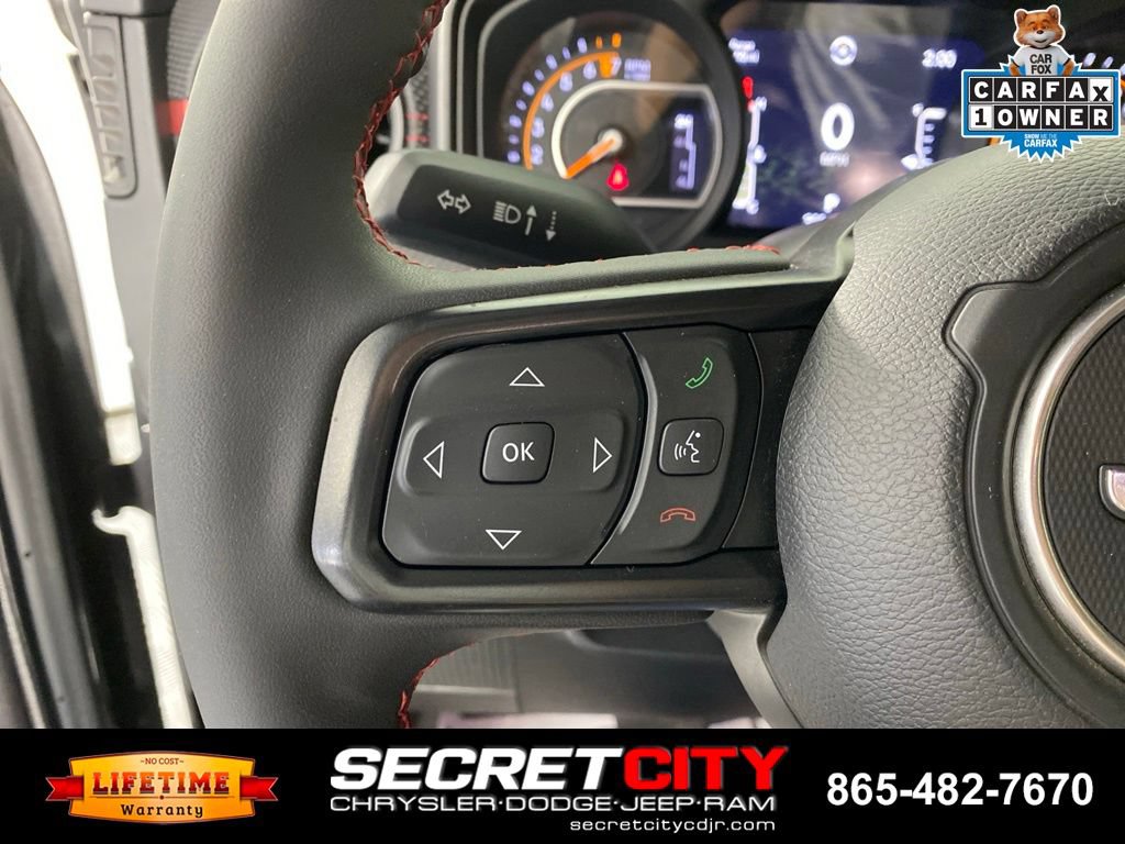 Used 2024 Jeep Gladiator Rubicon w/ Technology Group AWD/4WD image 14