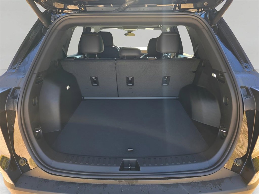 New 2026 Chevrolet Equinox ACTIV w/ Convenience Package III image 8