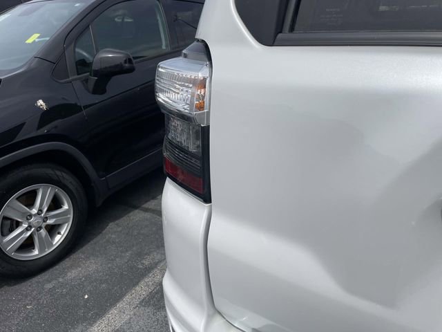 Used 2024 Toyota 4Runner Limited AWD/4WD image 11