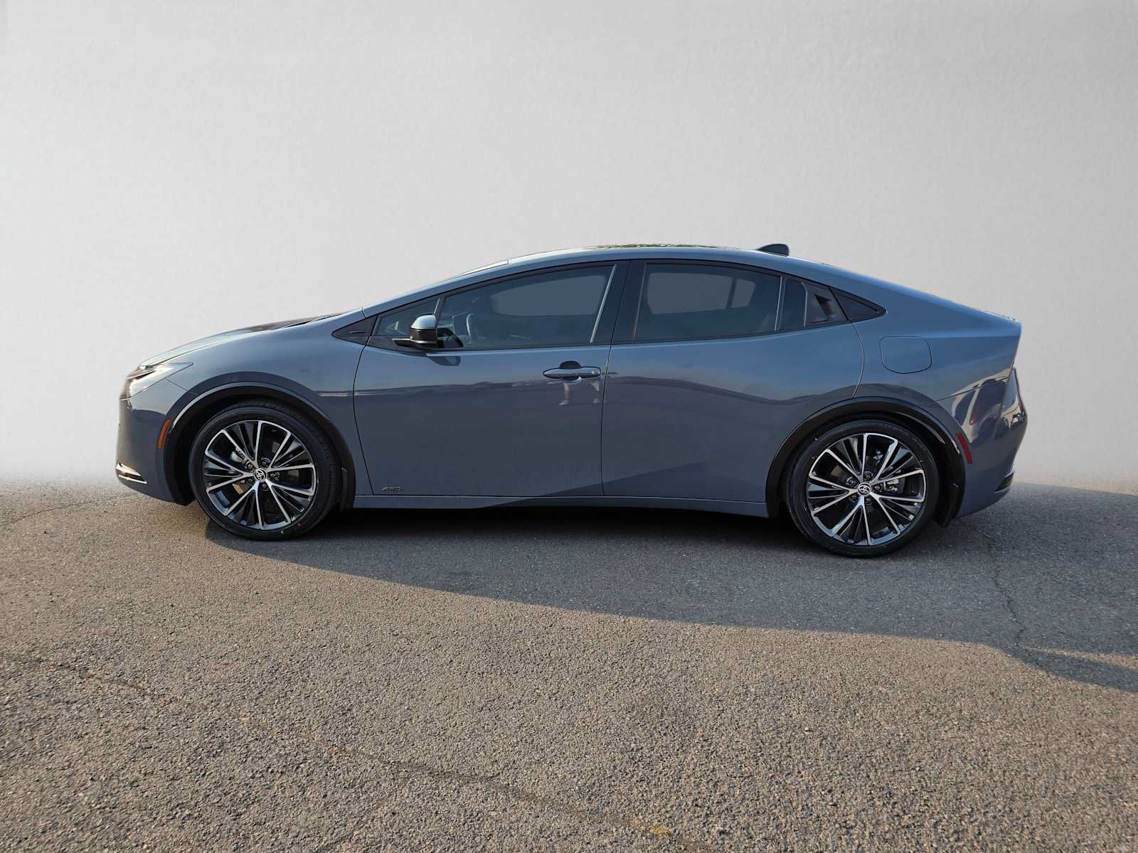 Used 2023 Toyota Prius Limited AWD/4WD image 7