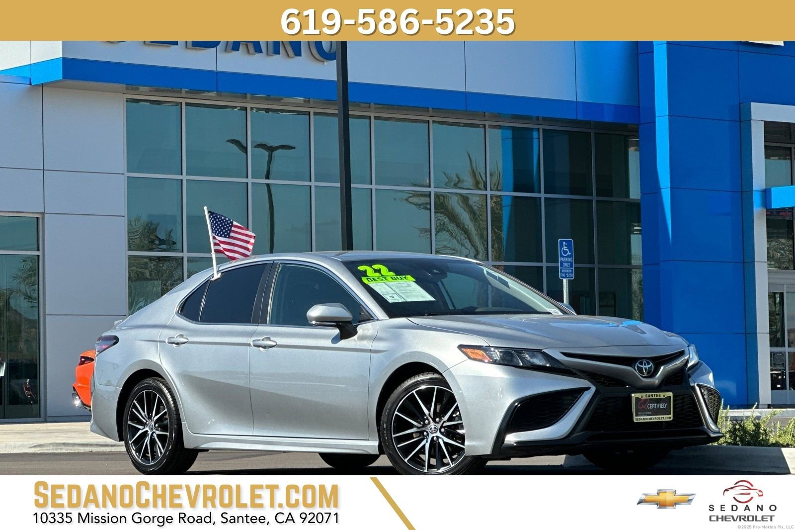 Used 2022 Toyota Camry SE w/ Carpet Mat Package (TMS)