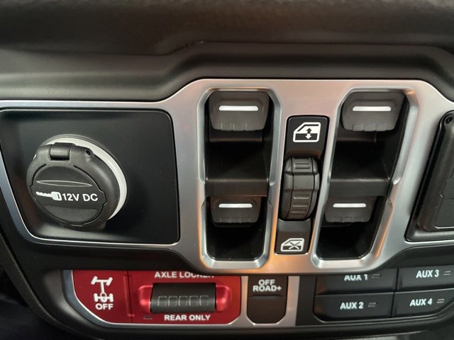 Used 2025 Jeep Gladiator Willys image 26