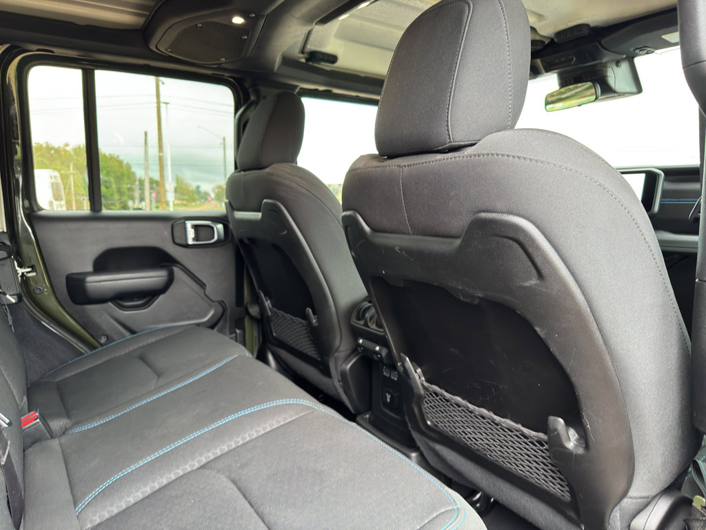 Used 2024 Jeep Wrangler Unlimited Rubicon 4xe image 12