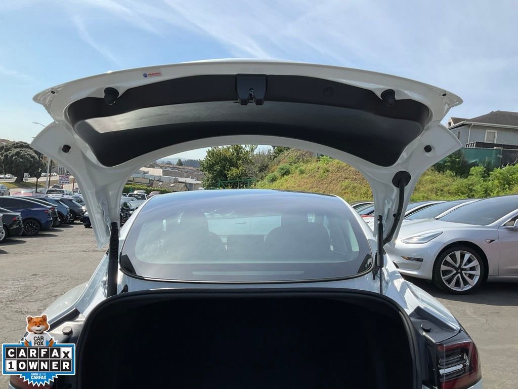 Used 2023 Tesla Model 3 Standard Range RWD image 9