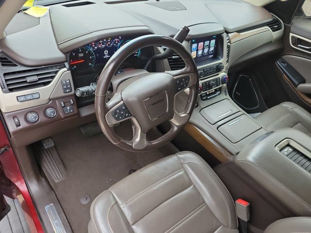 Used 2019 GMC Yukon Denali w/ Denali Ultimate Package AWD/4WD image 8